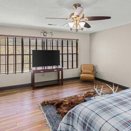 Stonegate Lodge Bear'S Den Kitchen, Pool, Firepit, Wifi ,Smart Tvs 유레카 스프링스 외부 사진