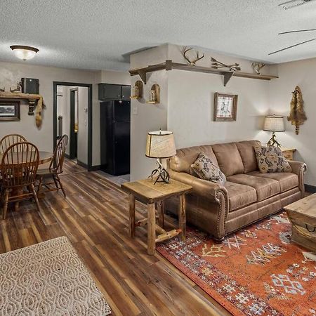 Stonegate Lodge Bear'S Den Kitchen, Pool, Firepit, Wifi ,Smart Tvs 유레카 스프링스 외부 사진