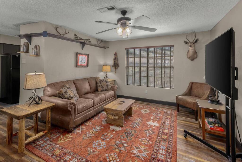Stonegate Lodge Bear'S Den Kitchen, Pool, Firepit, Wifi ,Smart Tvs 유레카 스프링스 외부 사진