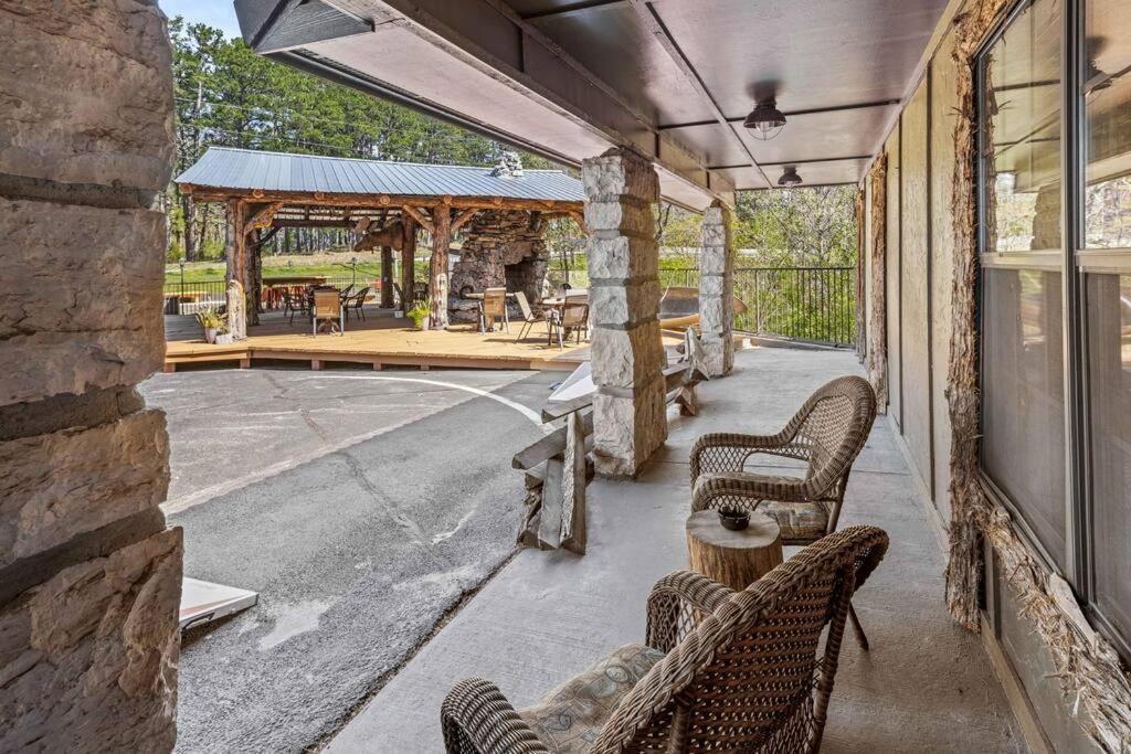 Stonegate Lodge Bear'S Den Kitchen, Pool, Firepit, Wifi ,Smart Tvs 유레카 스프링스 외부 사진